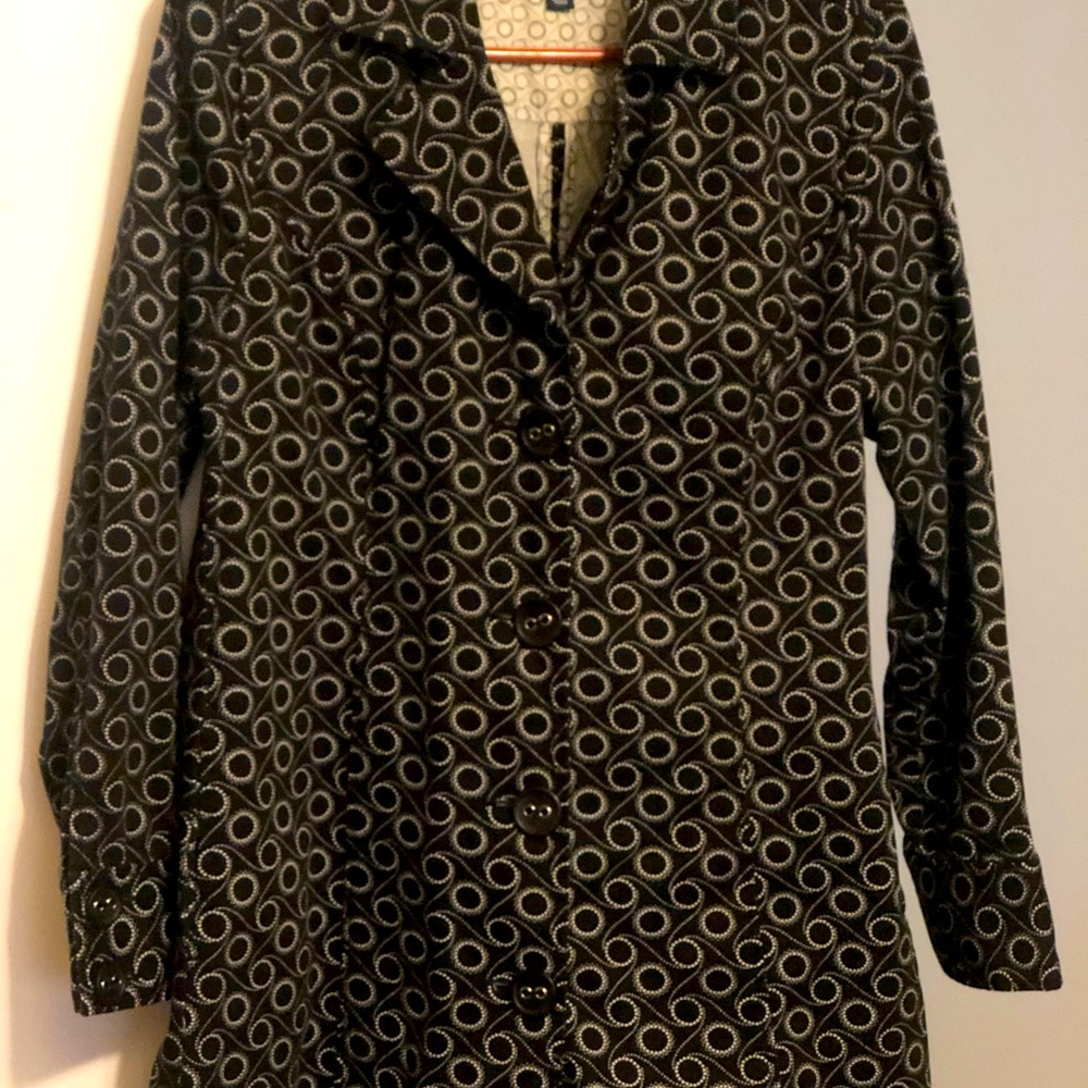 Sonoma Designer Jacket! Sz Medium, Black with White Circle designs.